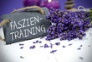 102617850 - Lavendel mit Kreidetafel, Schiefertafel, Tafel mit Faszientraining