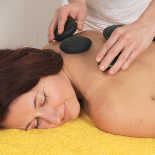 Anwendungen & Methoden: Hot-Stone-Massage